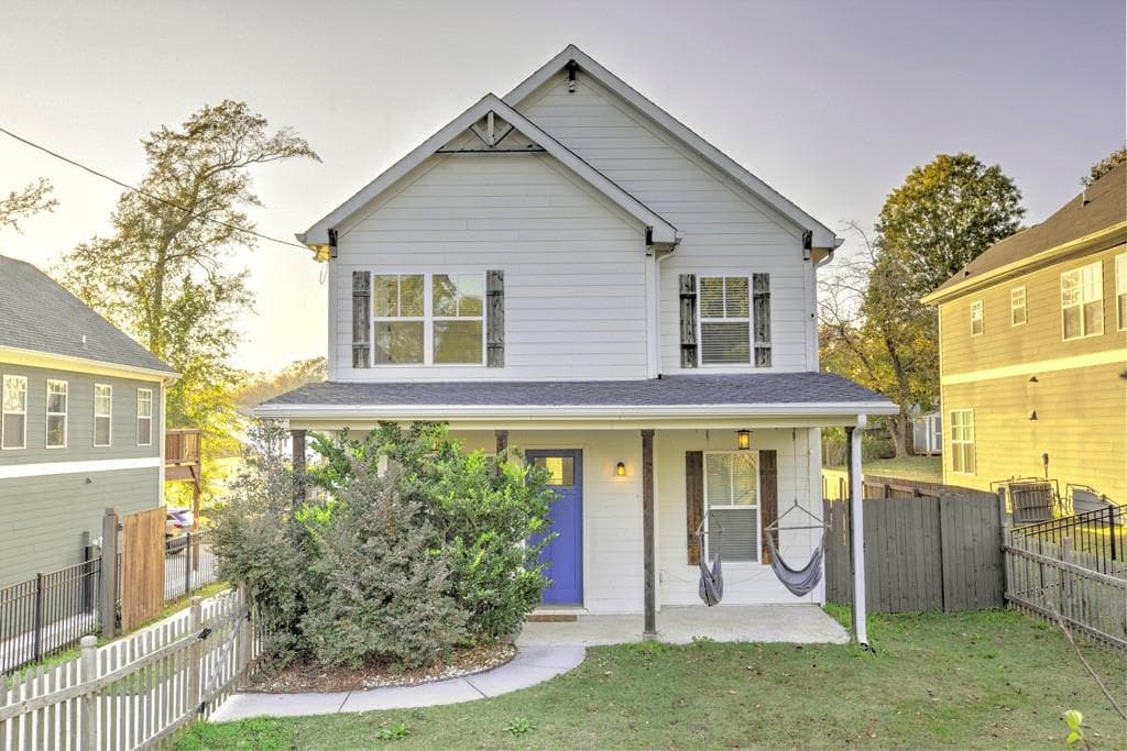 3 bedroom, 3 bathroom single family residence sold at 1427 Bouldercrest Road, Atlanta, GA 30316