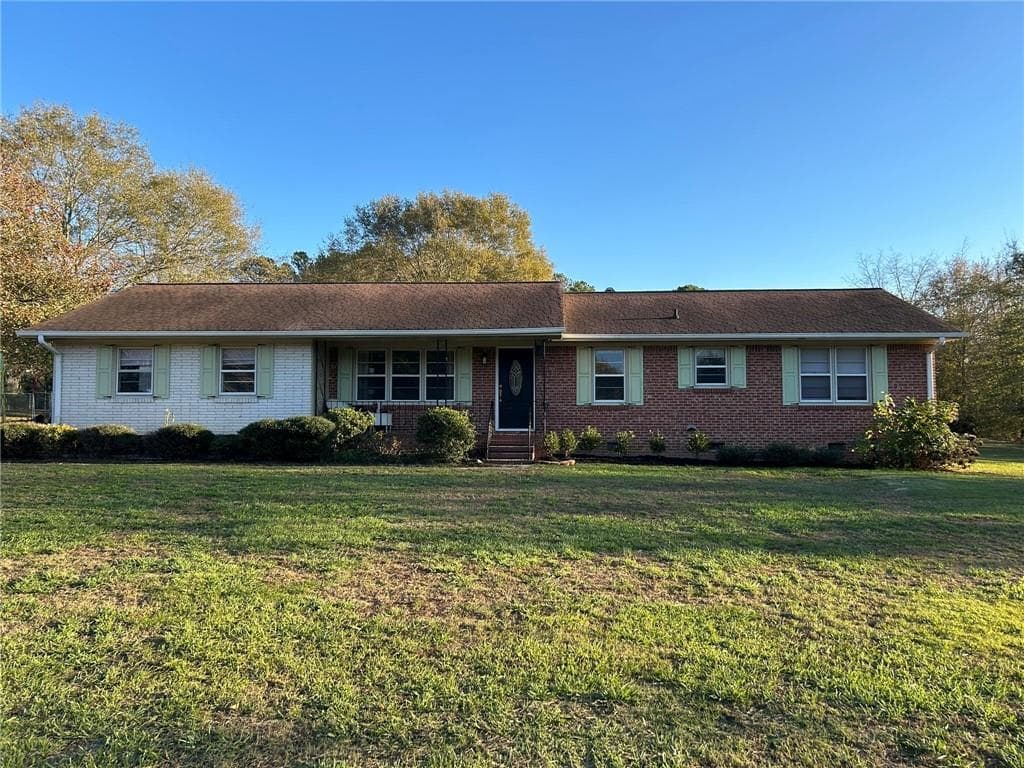4 bedroom, 3 bathroom, 1,712 sq ft single family residence sold at 6820 Highway 20, Loganville, GA 30052