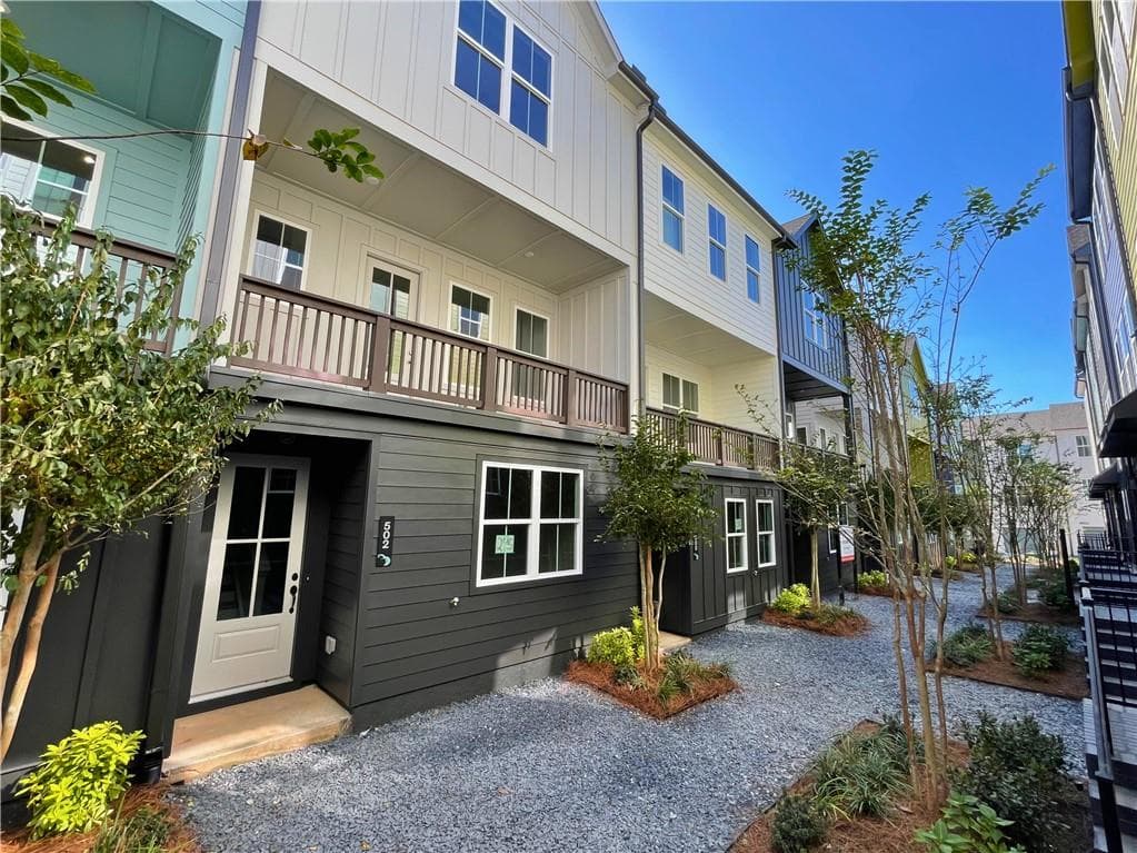 3 bedroom, 3 bathroom, 1,500 sq ft townhouse sold at 500 Zeal Street 296, Atlanta, GA 30315