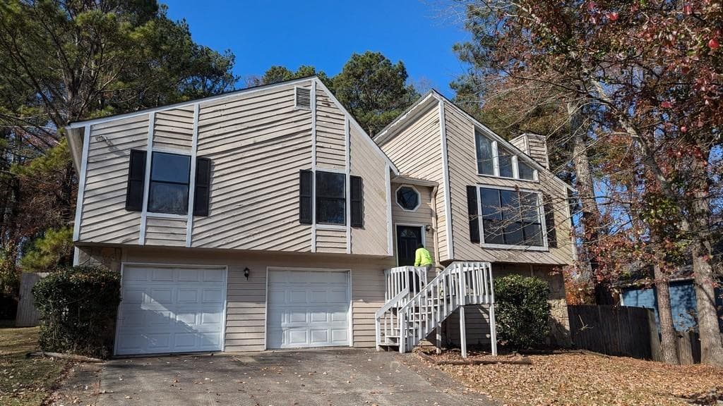 4 bedroom, 3 bathroom, 1,904 sq ft single family residence sold at 3813 Nowlin Road, Kennesaw, GA 30144