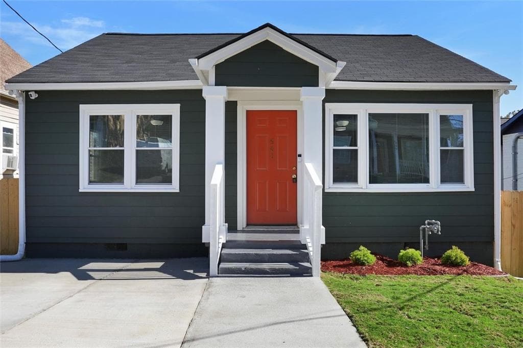 2 bedroom, 1 bathroom, 886 sq ft single family residence sold at 541 Sunset Avenue, Atlanta, GA 30318