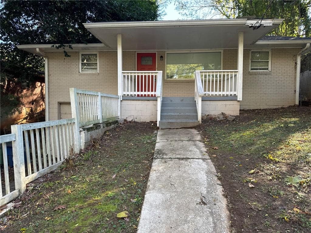 2 bedroom, 1 bathroom, 950 sq ft single family residence sold at 214 Thornton Street, Atlanta, GA 30315
