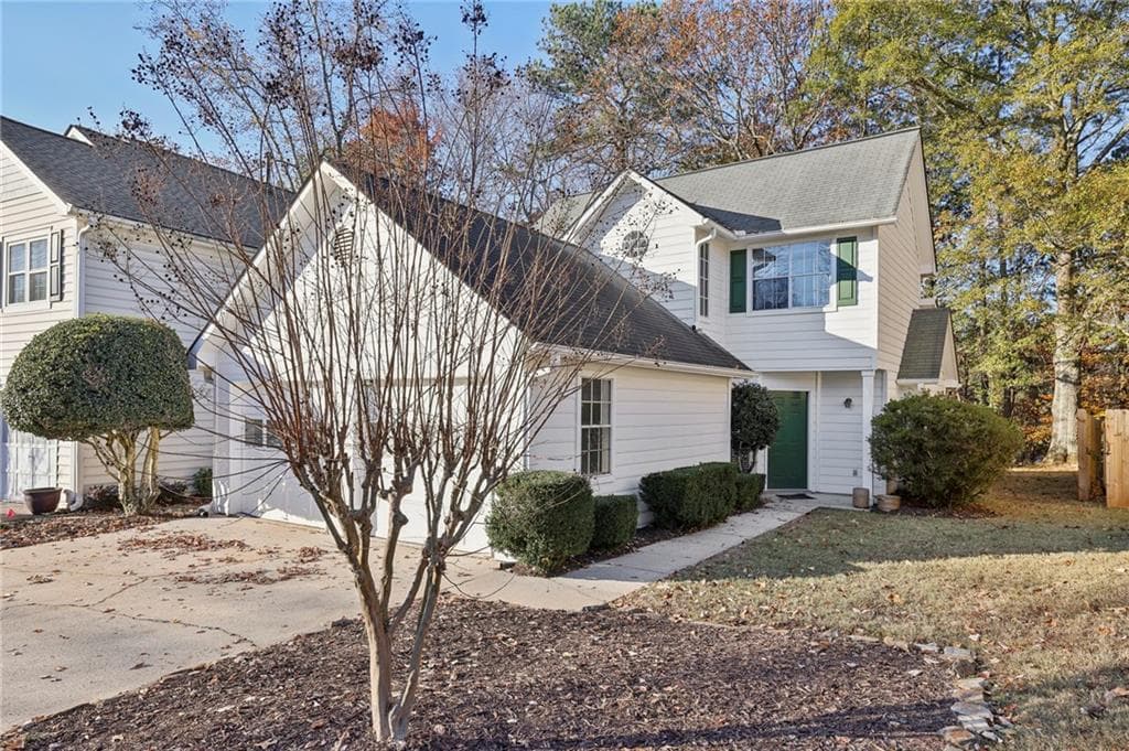 3 bedroom, 3 bathroom, 1,910 sq ft single family residence sold at 820 Bridge Pointe Court, Alpharetta, GA 30005