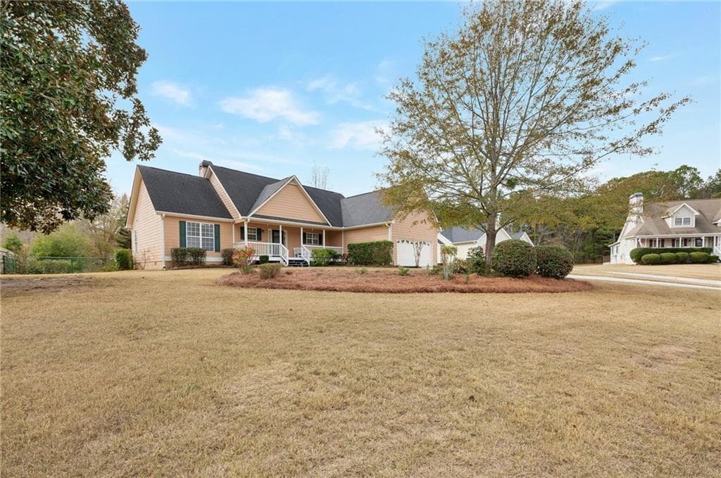 3 bedroom, 2 bathroom single family residence sold at 150 Charleston Parkway, Dallas, GA 30157