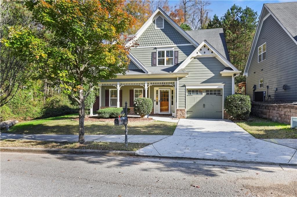 3 bedroom, 3 bathroom, 1,676 sq ft single family residence sold at 1565 Habershal Drive, Atlanta, GA 30318