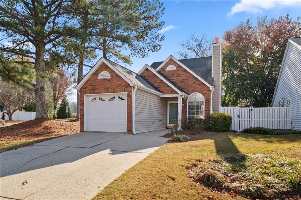 2900 Barnwood Crossing, Duluth, GA 30097 — most recent listing photo