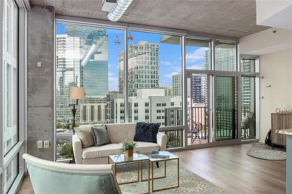 1 bedroom, 1 bathroom, 897 sq ft condominium sold at 943 PEACHTREE Street 1019, Atlanta, GA 30309