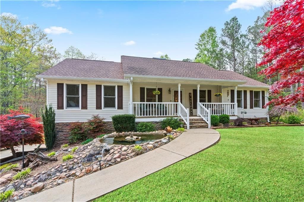 3 bedroom, 2 bathroom single family residence sold at 196 POPE Place, Dallas, GA 30157