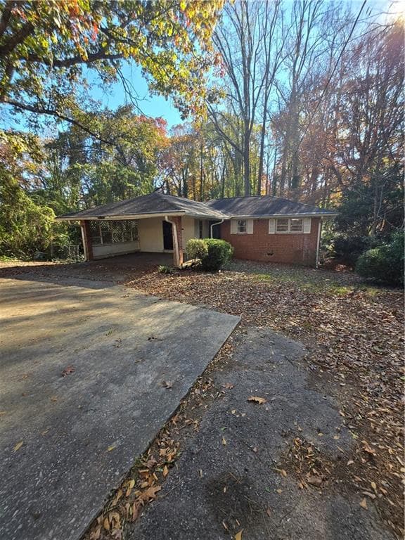 3 bedroom, 2 bathroom single family residence sold at 3565 Glenwood Road, Decatur, GA 30032