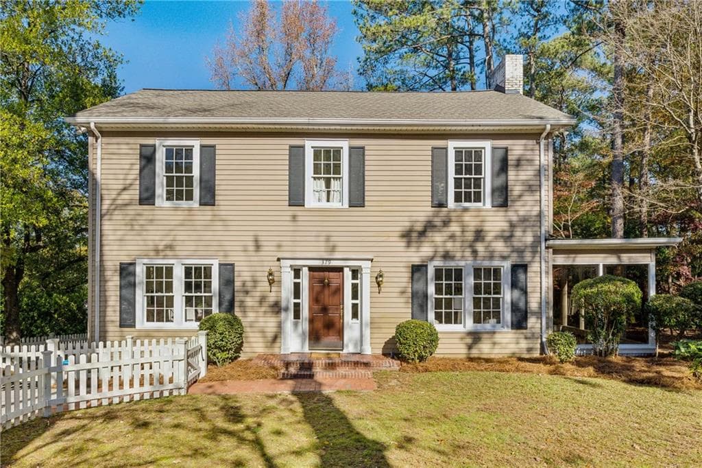 3 bedroom, 3 bathroom, 1,950 sq ft single family residence sold at 379 Collier Road, Atlanta, GA 30309