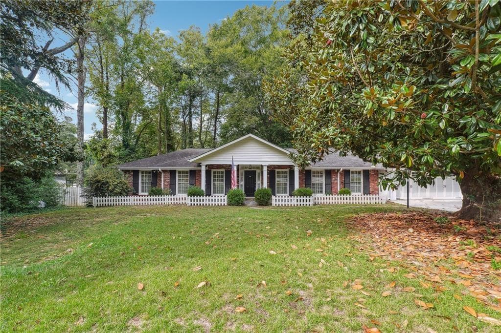 3 bedroom, 2 bathroom single family residence sold at 4686 BRINKLEY Lane, Atlanta, GA 30342