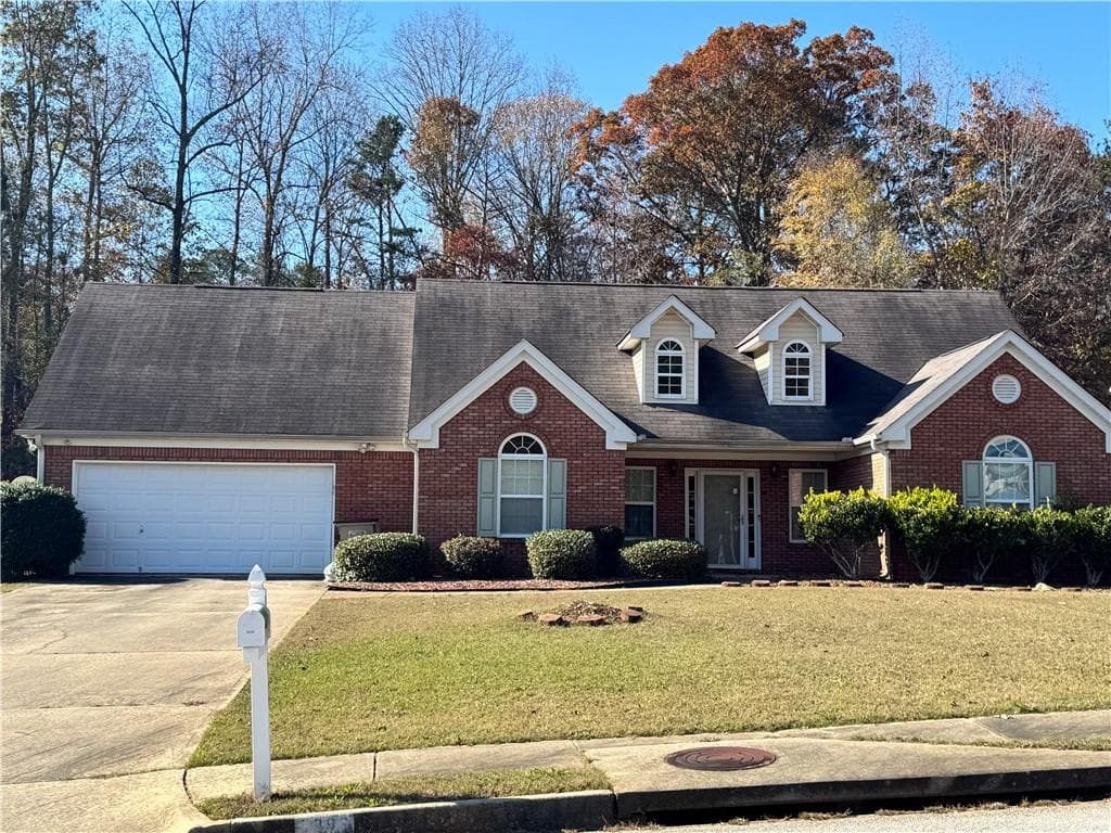 3 bedroom, 2 bathroom single family residence sold at 5393 S Crest Ridge Drive, Ellenwood, GA 30294