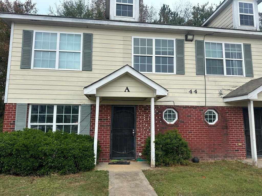 4 bedroom, 3 bathroom townhouse sold at 944 Old Mill A, Monroe, GA 30655