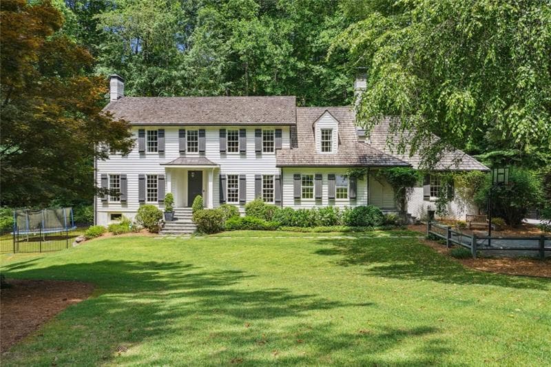 5 bedroom, 5 bathroom, 5,208 sq ft single family residence sold at 663 Carriage Way, Atlanta, GA 30327