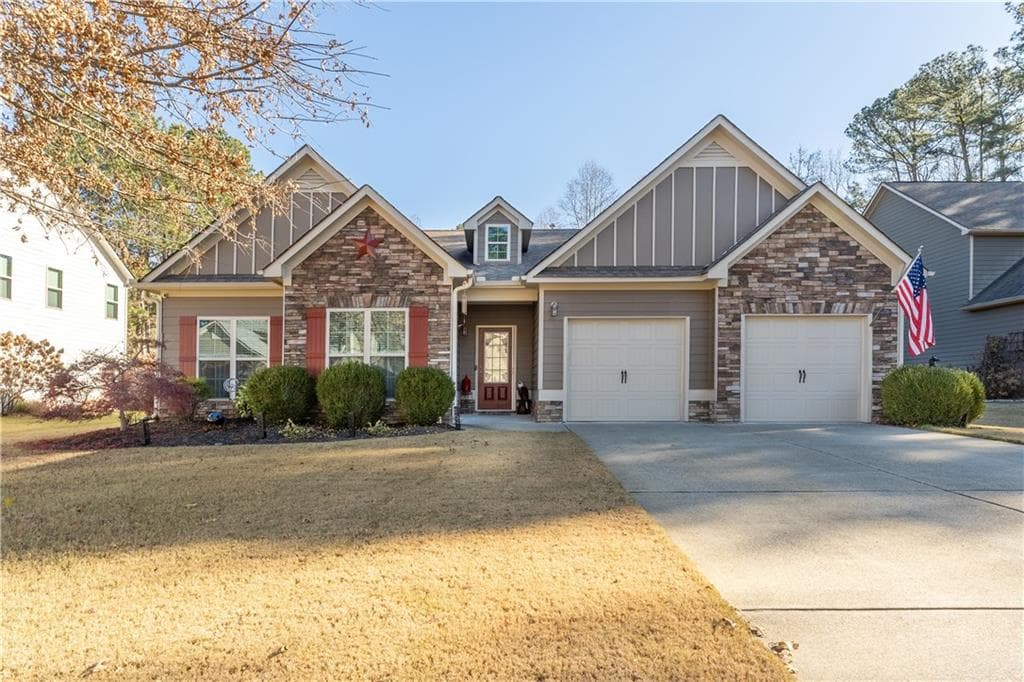 3 bedroom, 2 bathroom single family residence sold at 4035 Silverthorn Trace, Cumming, GA 30028