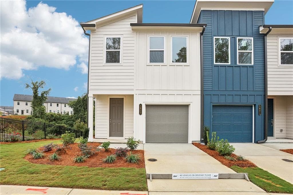 3 bedroom, 3 bathroom, 1,362 sq ft townhouse sold at 1682 Gunnin Trace, Atlanta, GA 30318