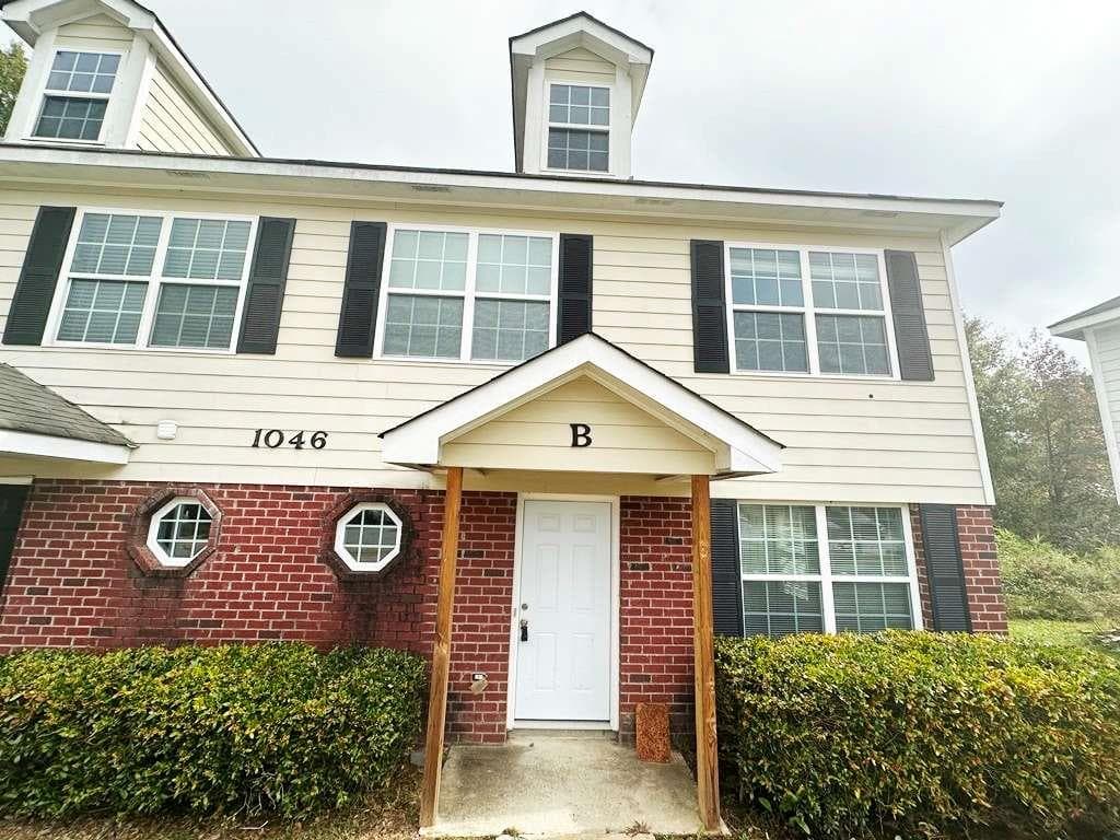 3 bedroom, 3 bathroom townhouse sold at 1046 Wheel House Lane B, Monroe, GA 30655