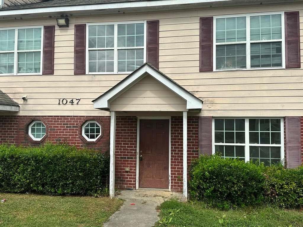 3 bedroom, 3 bathroom townhouse sold at 1047 Wheel House Lane B, Monroe, GA 30655