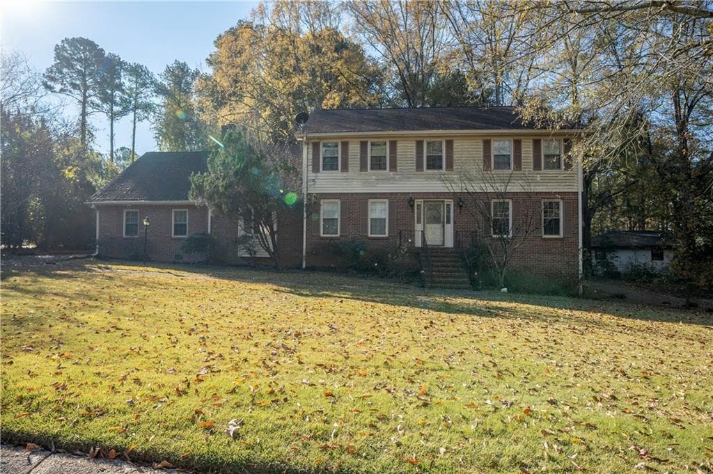 5 bedroom, 5 bathroom single family residence sold at 2181 Carmen Court, Morrow, GA 30260