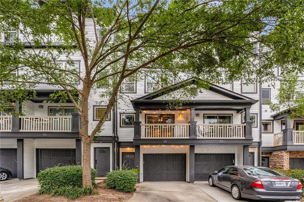 1 bedroom, 2 bathroom condominium sold at 216 Semel Drive 376, Atlanta, GA 30309