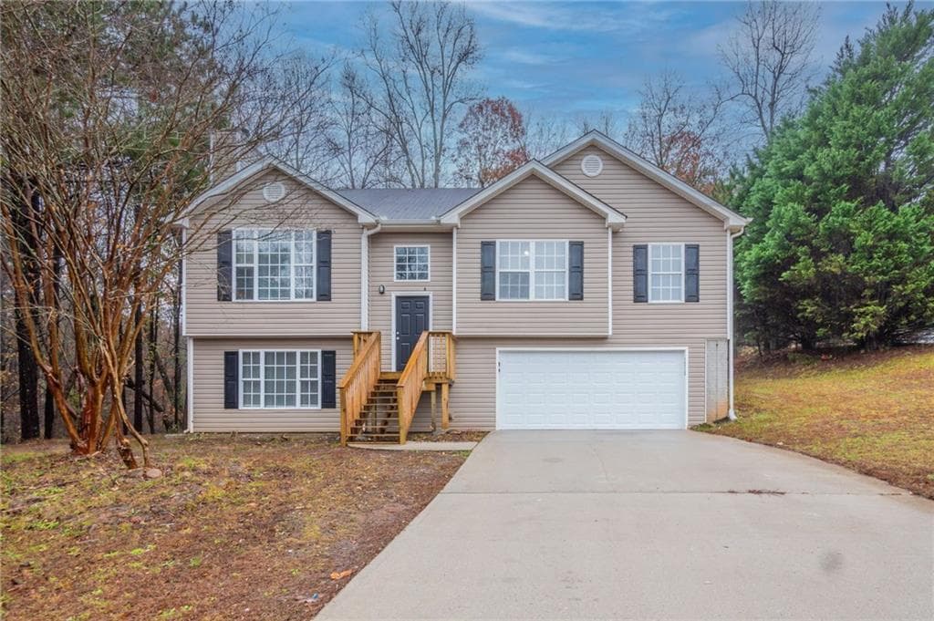3 bedroom, 3 bathroom single family residence sold at 1215 Catalina Parkway, Mcdonough, GA 30252