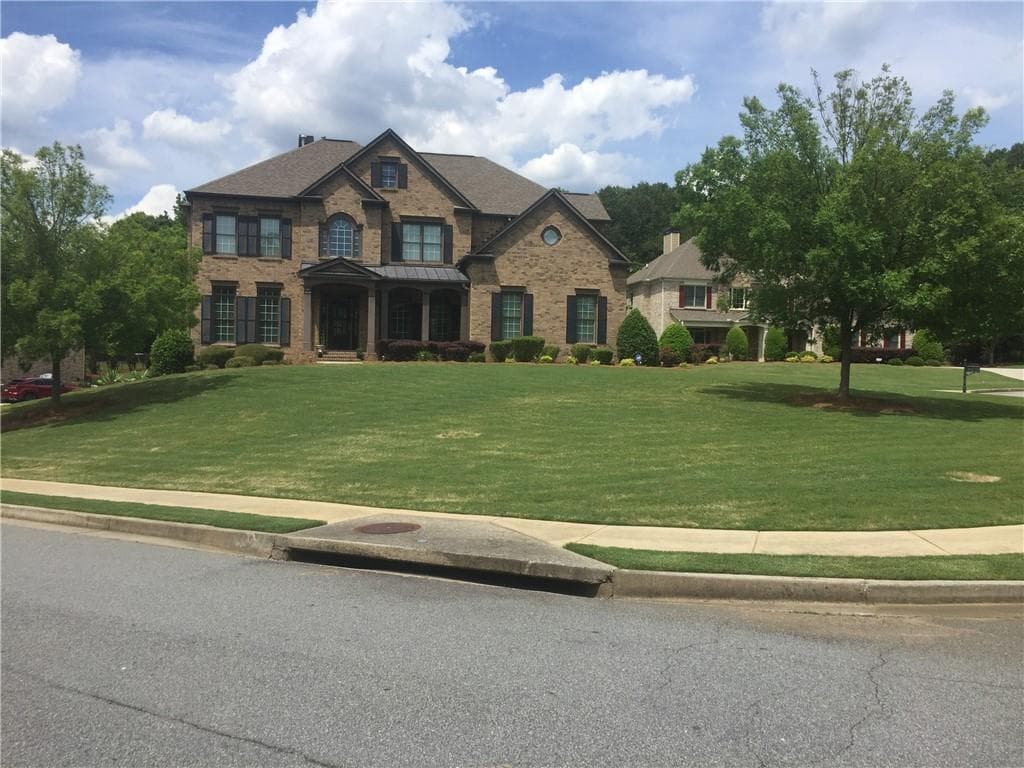 5 bedroom, 4 bathroom single family residence sold at 1880 Hays Farm Walk, Marietta, GA 30064