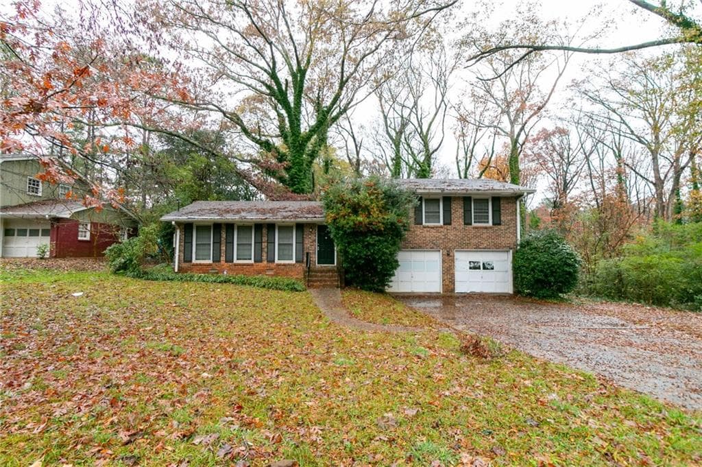 3 bedroom, 2 bathroom, 1,460 sq ft single family residence sold at 4796 Fairforest Drive, Stone Mountain, GA 30088