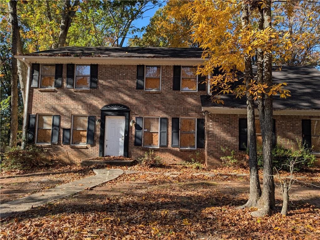 4 bedroom, 2 bathroom, 2,218 sq ft single family residence sold at 1493 Stoneleigh Hill Road, Lithonia, GA 30058