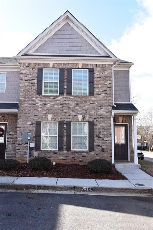 3 bedroom, 3 bathroom, 1,584 sq ft townhouse sold at 2769 Valley Green Drive 65, Gainesville, GA 30504