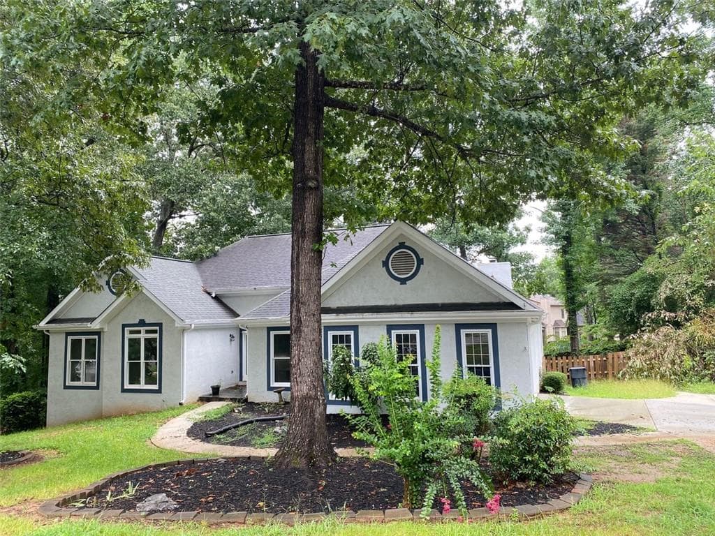 5 bedroom, 3 bathroom single family residence sold at 803 Silverbell Court, Stockbridge, GA 30281