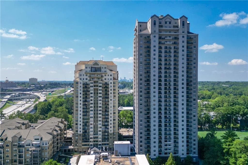 1 bedroom, 1 bathroom, 536 sq ft condominium sold at 795 Hammond Drive 1409, Atlanta, GA 30328