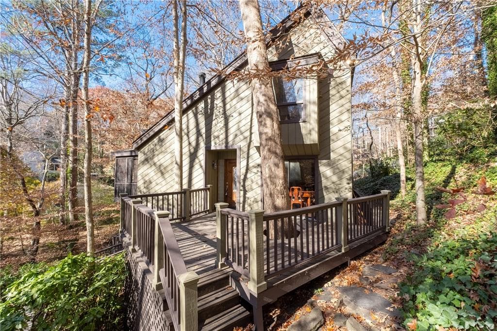 3 bedroom, 3 bathroom, 2,126 sq ft single family residence sold at 510 Forest Valley Road, Atlanta, GA 30342