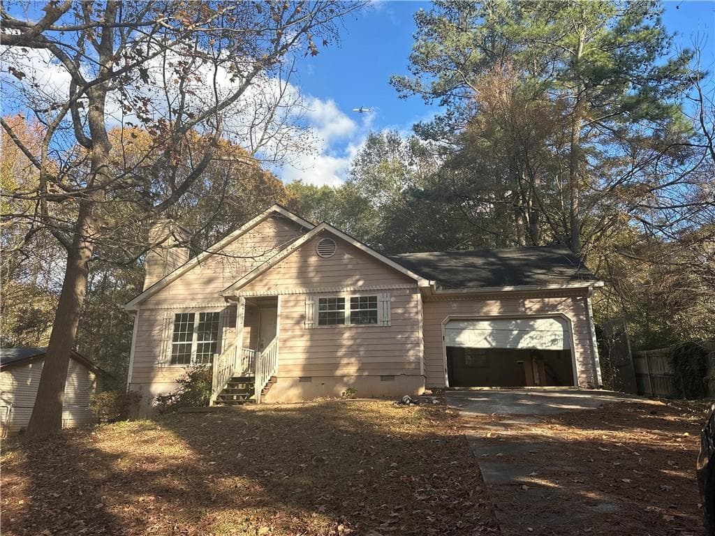 4 bedroom, 2 bathroom, 1,225 sq ft single family residence sold at 40 Cumberland Drive, Rex, GA 30273
