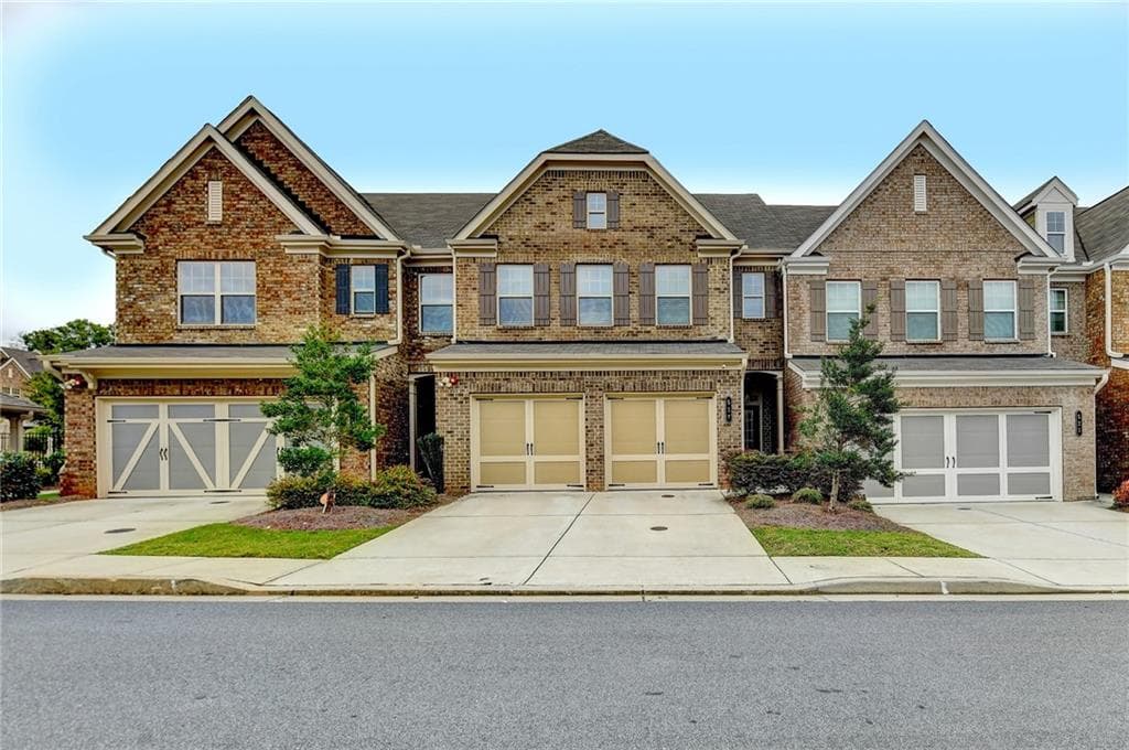 3 bedroom, 3 bathroom, 2,055 sq ft townhouse sold at 517 Coral Street, Marietta, GA 30064