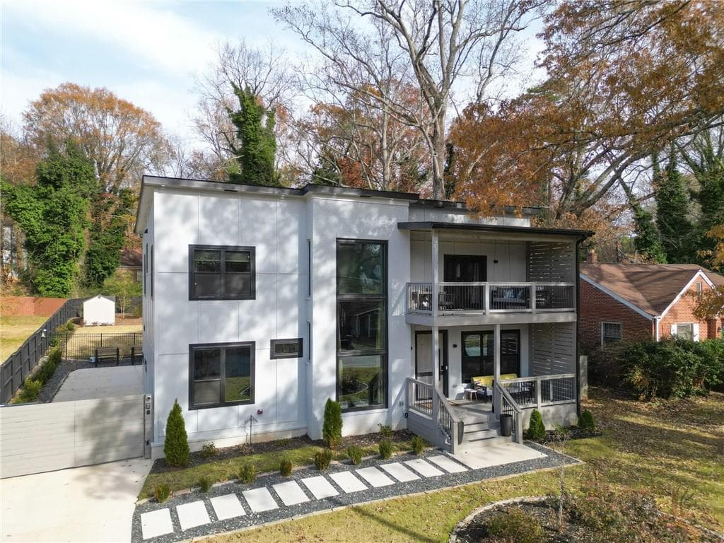 4 bedroom, 3 bathroom, 2,970 sq ft single family residence sold at 2167 MONTROSE Avenue, Atlanta, GA 30311