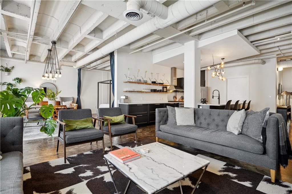1 bedroom, 1 bathroom condominium sold at 805 Peachtree Street 307, Atlanta, GA 30308