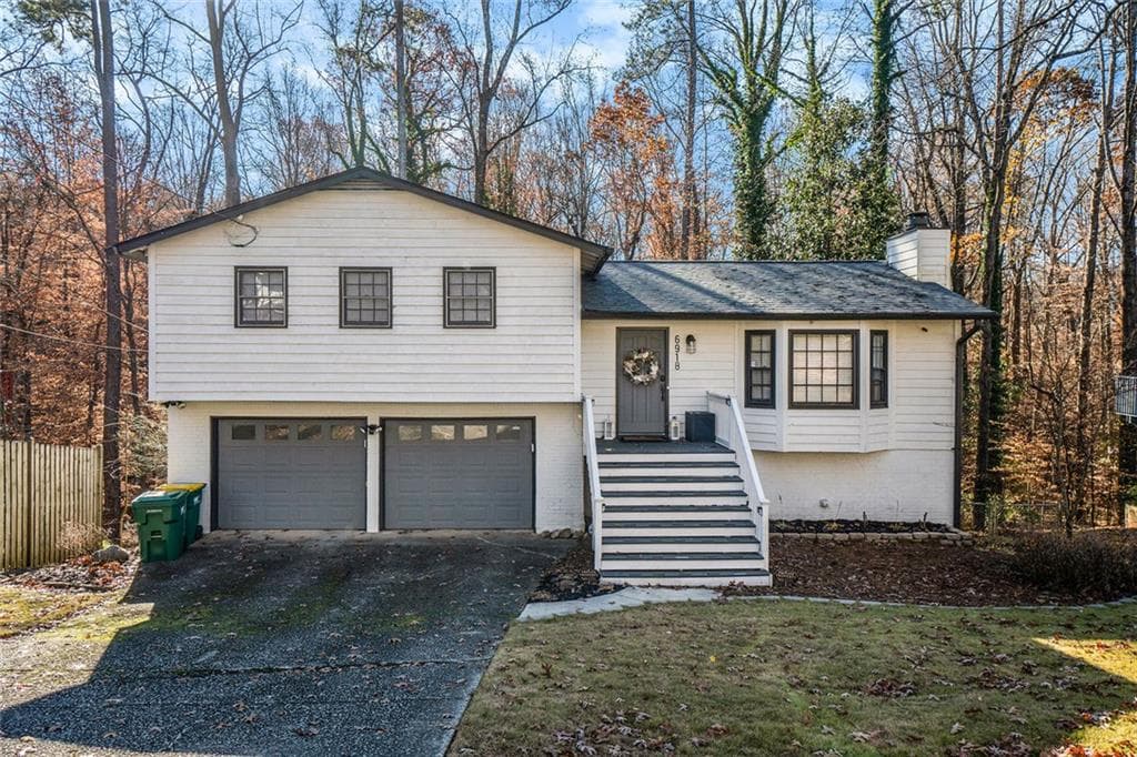 3 bedroom, 2 bathroom, 2,625 sq ft single family residence sold at 6918 Clearlake Court, Peachtree Corners, GA 30360