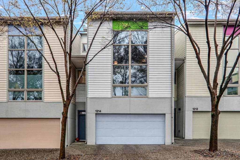 2 bedroom, 3 bathroom, 1,893 sq ft townhouse sold at 1214 Aalto Main, Atlanta, GA 30318