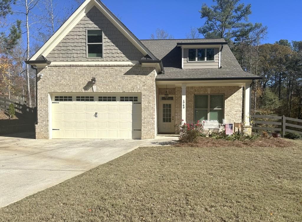 4 bedroom, 3 bathroom single family residence sold at 1745 Thomas Drive, Hoschton, GA 30548