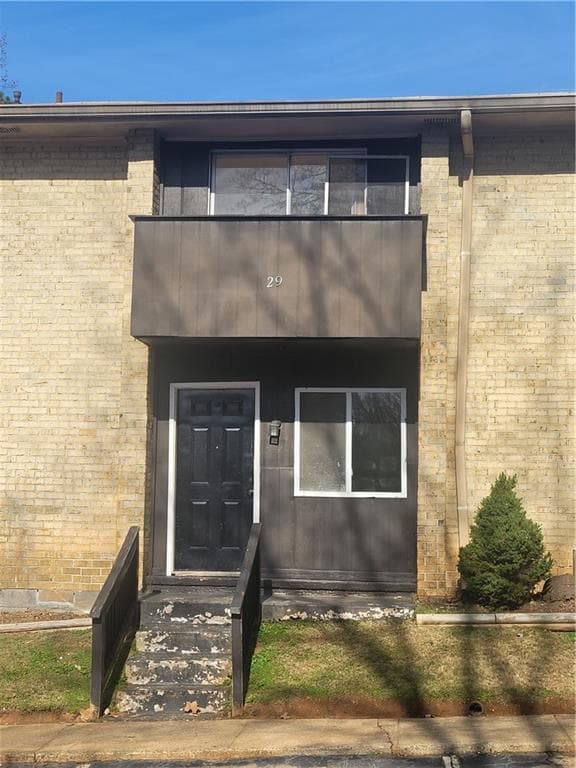3 bedroom, 3 bathroom, 1,368 sq ft condominium sold at 1867 SW Myrtle Drive 29, Atlanta, GA 30311
