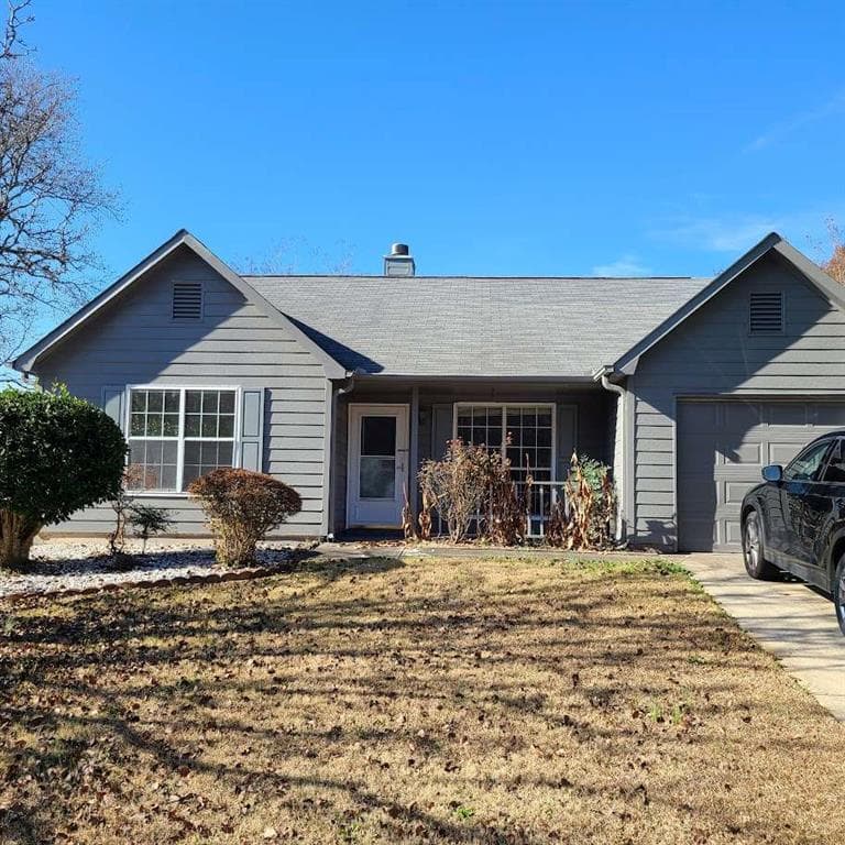 3 bedroom, 2 bathroom single family residence sold at 2818 Mill Lake Walk, Morrow, GA 30260