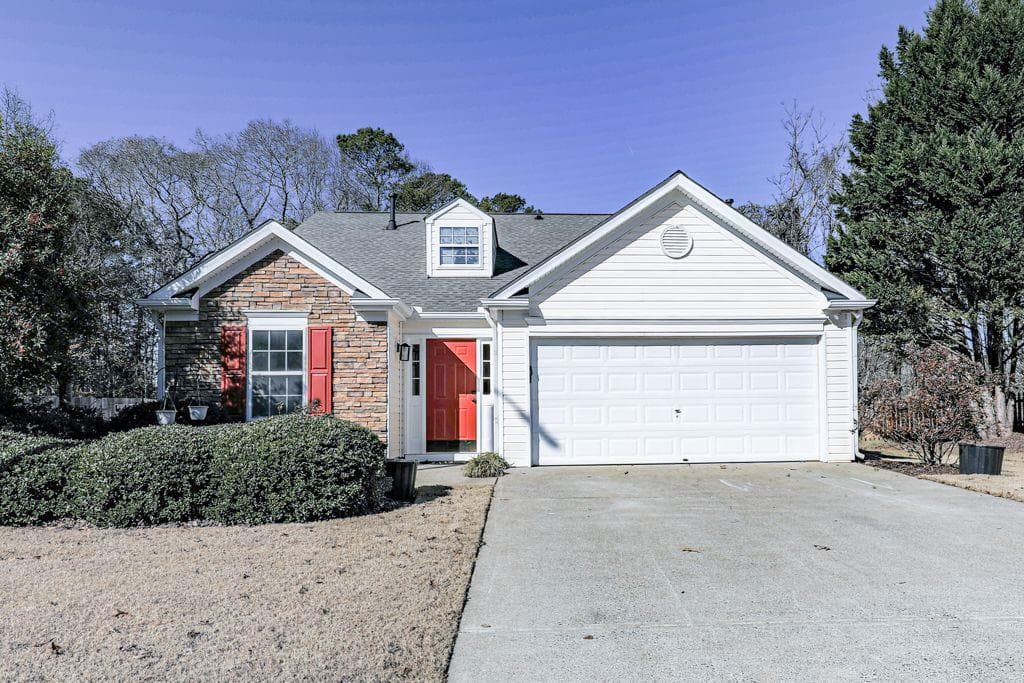 3 bedroom, 2 bathroom, 1,540 sq ft single family residence sold at 210 CARRINGTON Way, Canton, GA 30115
