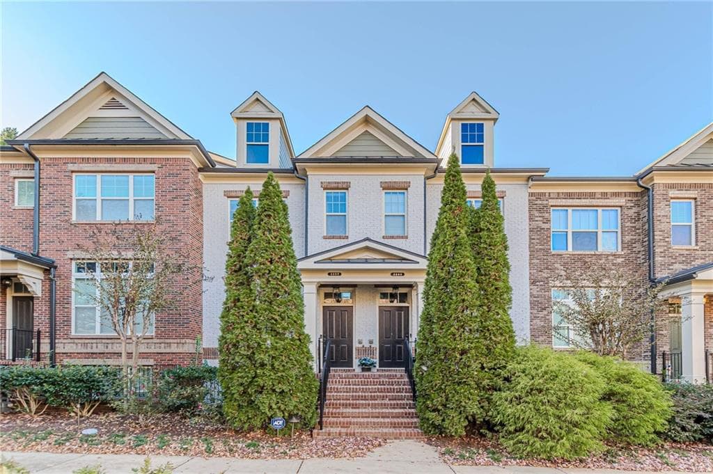 3 bedroom, 4 bathroom townhouse sold at 2257 Lavista Court, Atlanta, GA 30324