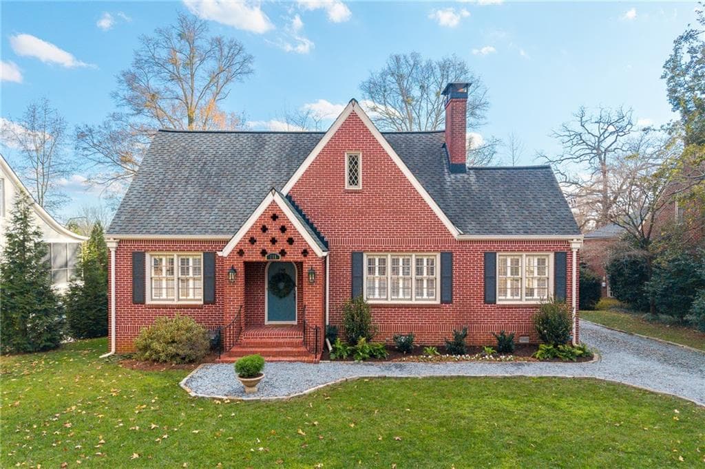 4 bedroom, 3 bathroom, 2,916 sq ft single family residence sold at 711 E Ponce de Leon Avenue, Decatur, GA 30030