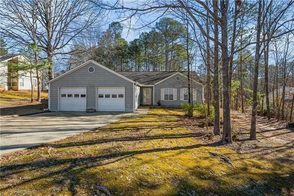 3 bedroom, 2 bathroom, 1,730 sq ft single family residence sold at 1204 Harbor Cove, Woodstock, GA 30189