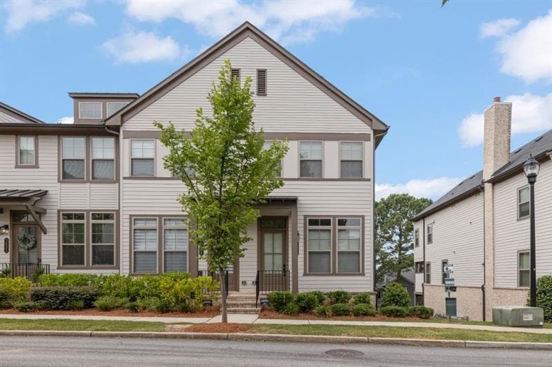 2 bedroom, 3 bathroom, 1,746 sq ft townhouse sold at 3684 Allegretto Circle, Atlanta, GA 30339
