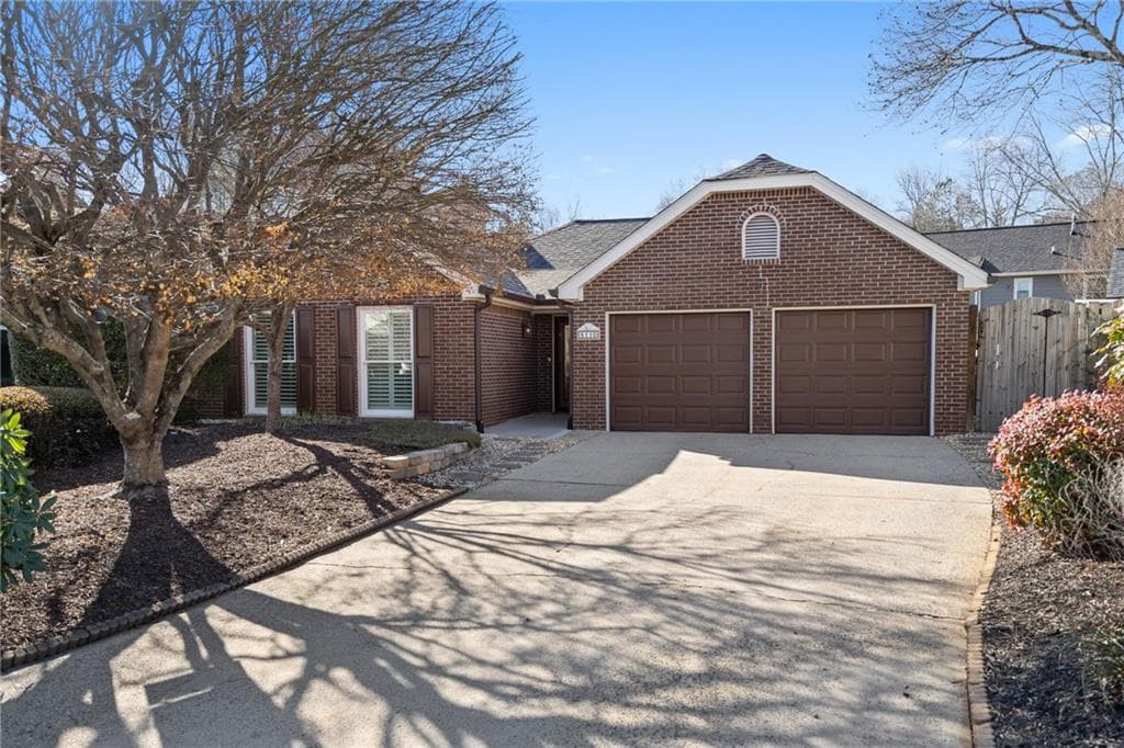 2 bedroom, 2 bathroom, 2,121 sq ft single family residence sold at 5110 N Somerset Lane, Alpharetta, GA 30004