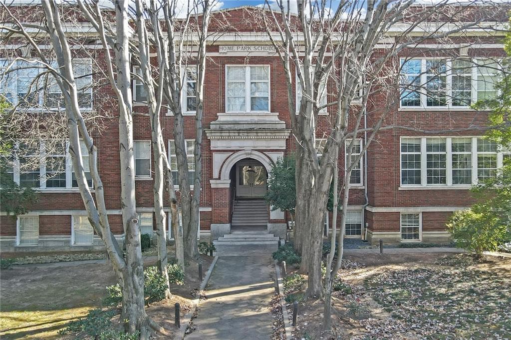 2 bedroom, 2 bathroom, 1,031 sq ft condominium sold at 1031 State Street 103, Atlanta, GA 30318