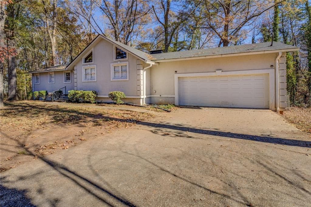 2 bedroom, 2 bathroom single family residence sold at 522 Forest Hill Drive, Stockbridge, GA 30281