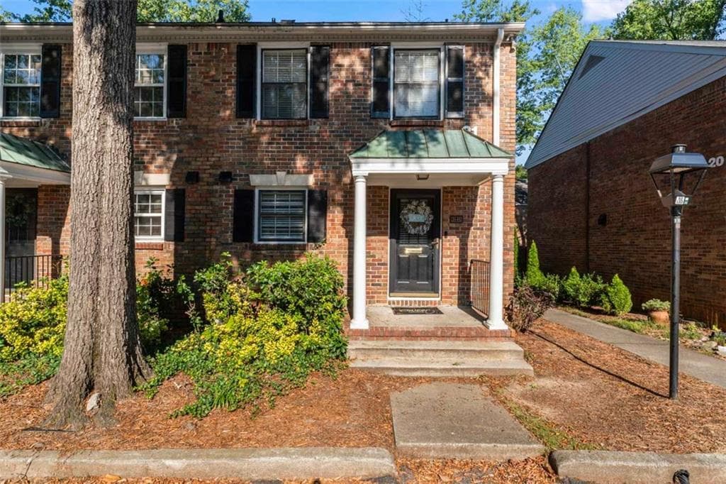2 bedroom, 2 bathroom condominium sold at 6700 ROSWELL Road 21H, Atlanta, GA 30328